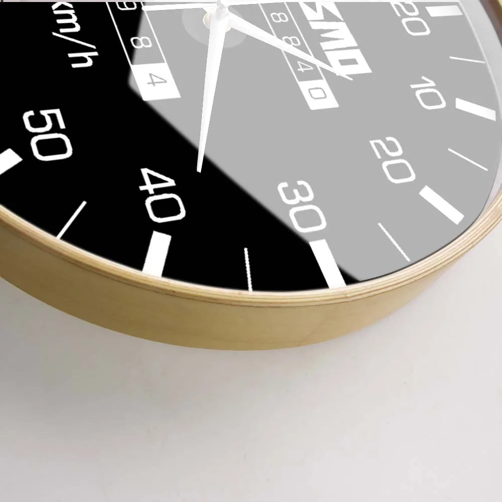 Racing Car Speedometer Decorative Wall Clock For Man Cave Garage Decor Retro Motorsports Guage Design Driving Artwork Wall Watch
